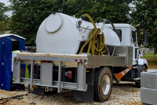 Best Construction site porta potty rental  in Skidway Lake, MI